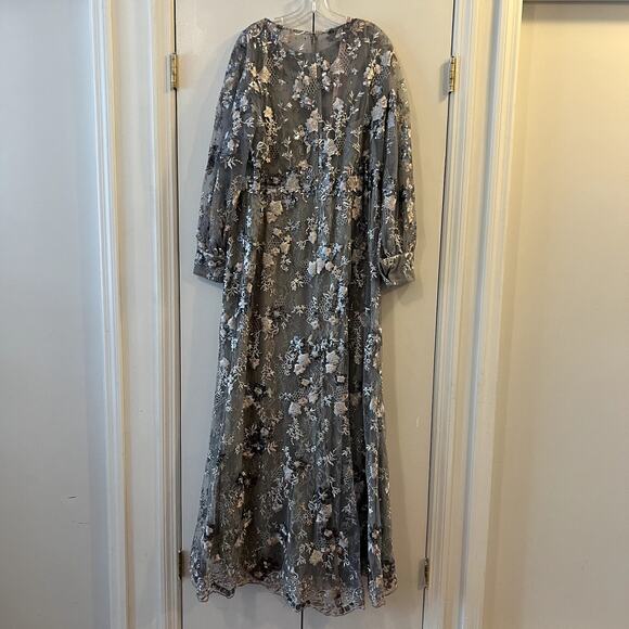 Mac Duggal 67936 Platinum Embellished High Neck Bishop Sleeve Gown Size 18 UB - Picture 9 of 9